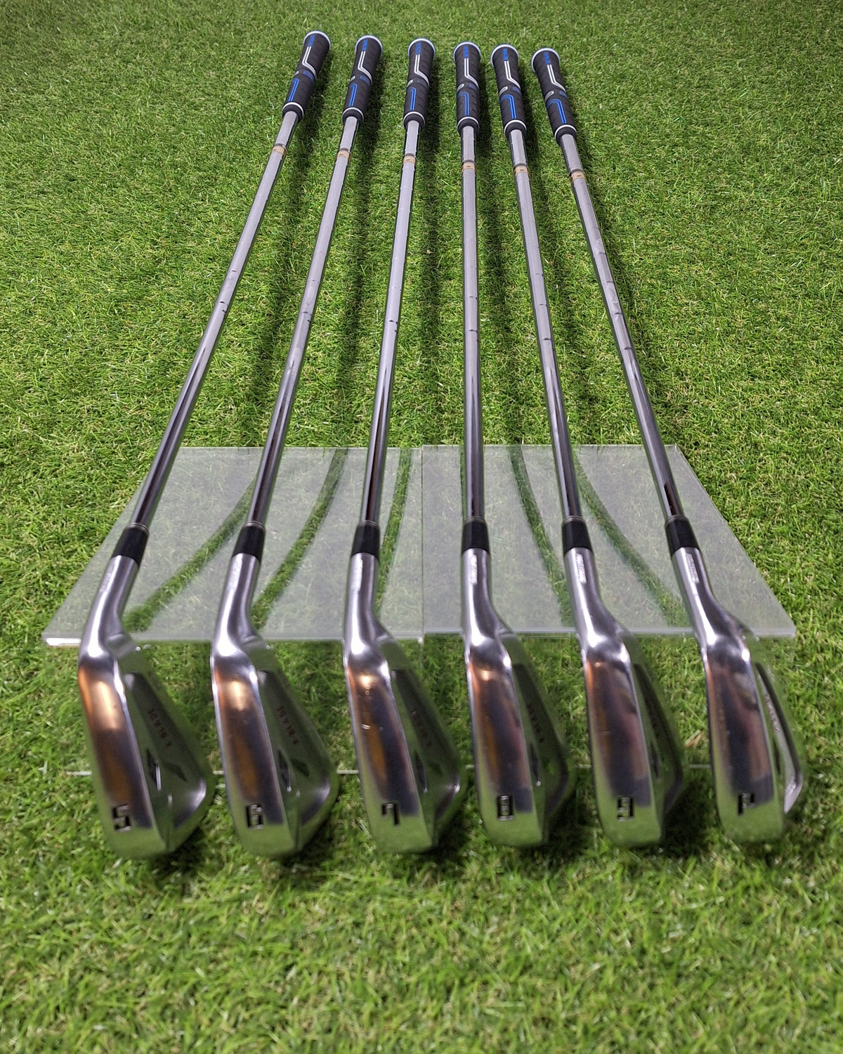 Bridgestone - Tourstage X-Blade 701G Irons - #5-PW - Dy Gold S200 - RH - VERY GOOD