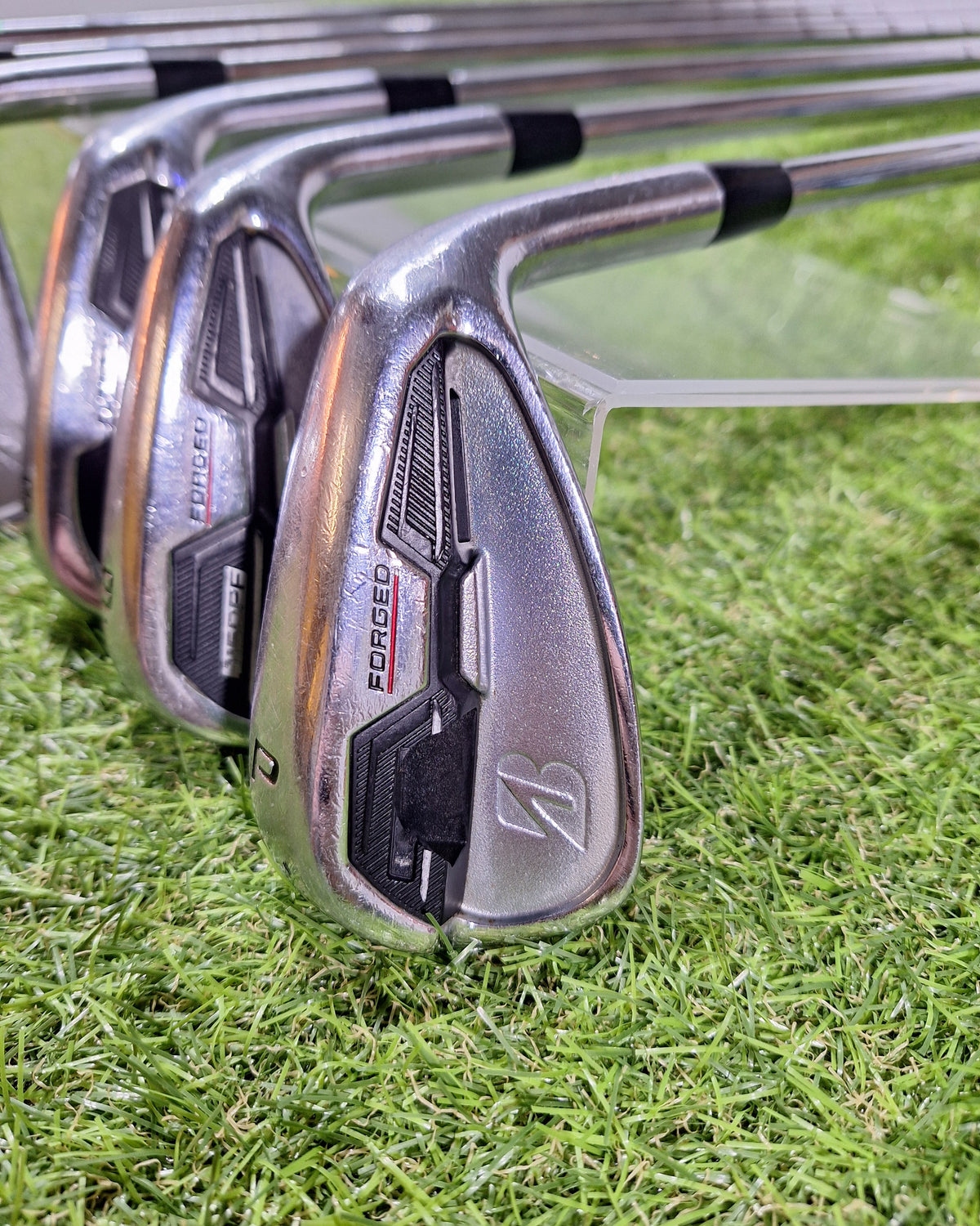 Bridgestone - J15 DPF Irons - #5-PW - NS PRO 950GH Reg - RH - GOOD