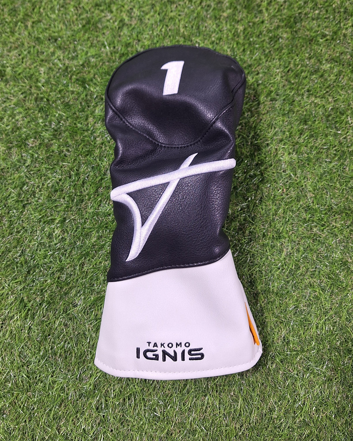 Takomo - Ignis D1 Driver - Adjustable - Fujikura Ventus TR5 Reg - RH - VERY GOOD