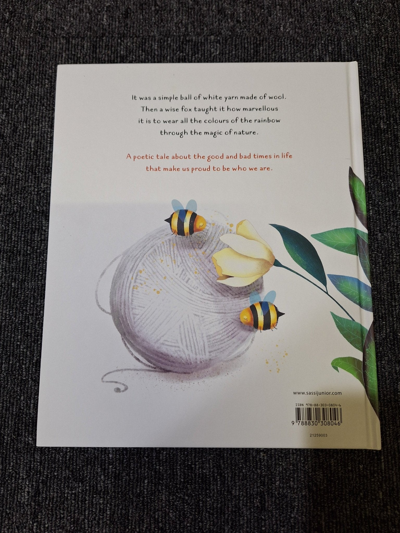 A Ball Of Yarn - Sassi Hardcover Book - Shams Golf Exchange