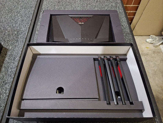 ASUS - RT - AC88U Router - Medium Use - Very Good Condition - Shams Golf Exchange