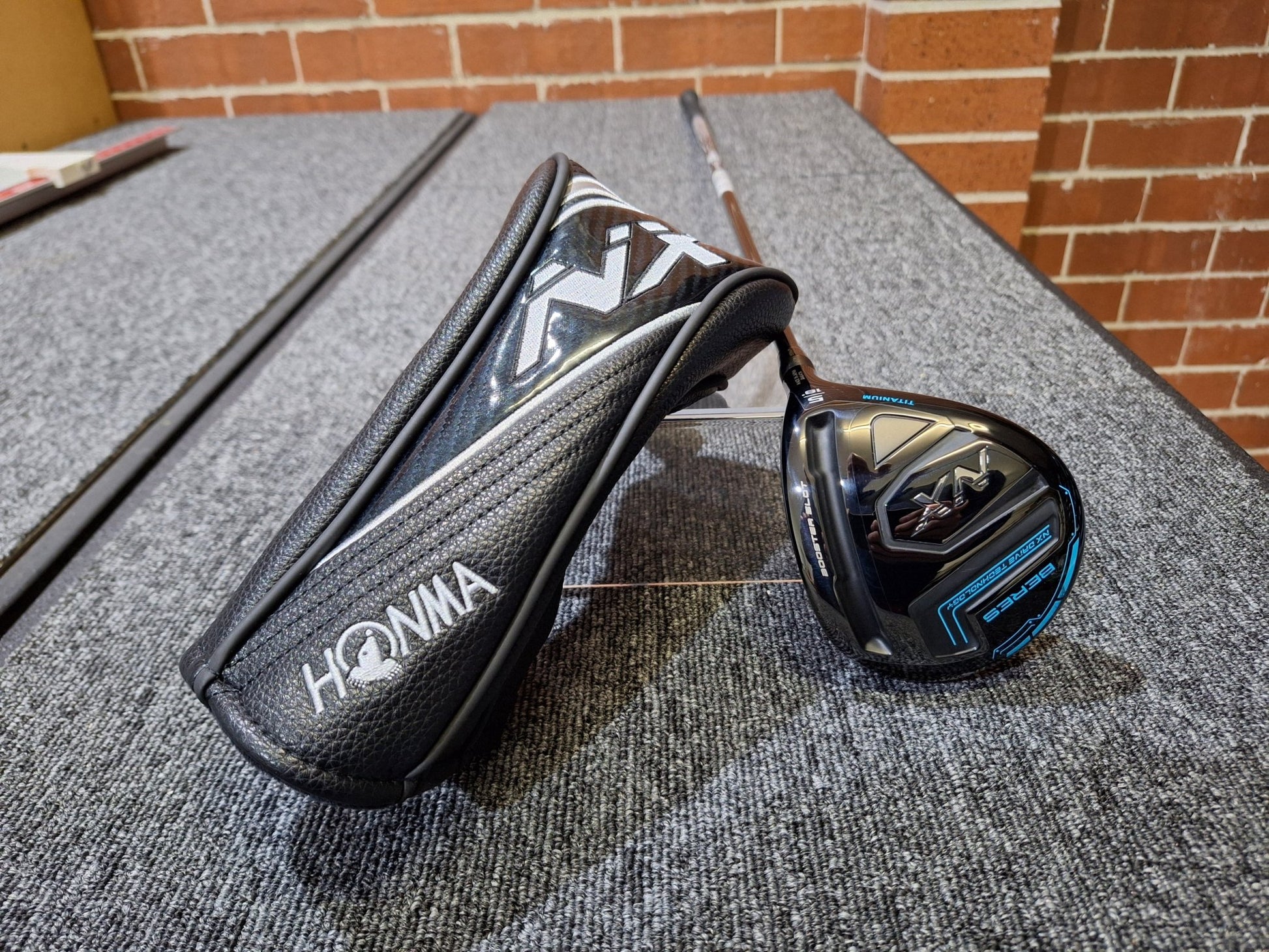 Honma - Beres NX (2023) - 5 Wood (18 Deg) - Vizard 45 Stiff Regular - Right Hand - Shams Golf Exchange