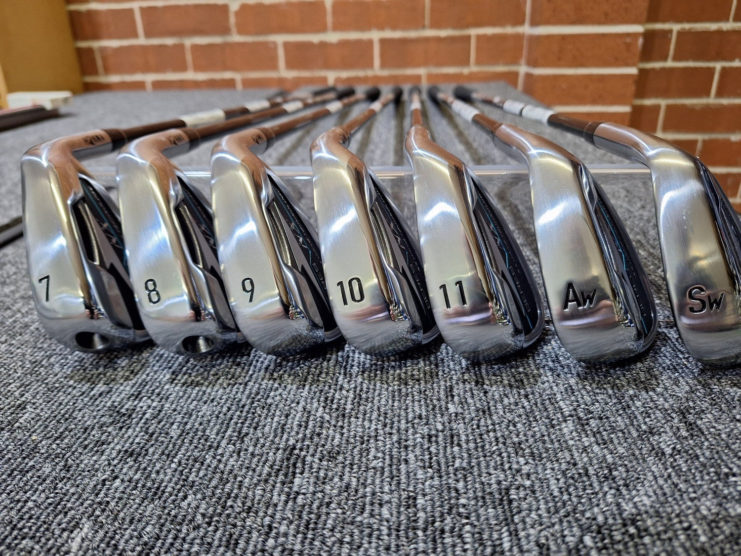 Honma - Beres NX (2023) Irons - 7 - 11 + AW + SW - Vizard NX Stiff Regular - Right Hand - Shams Golf Exchange
