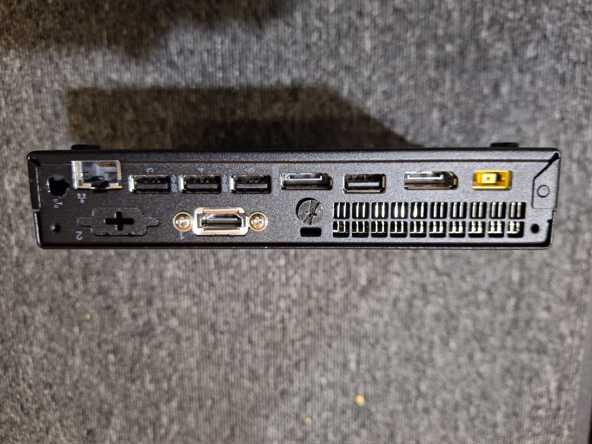 Lenovo - Thinkcentre M910q - Intel 7700t - 8 GB RAM - 256 SSD - 1TB SSD - Shams Golf Exchange