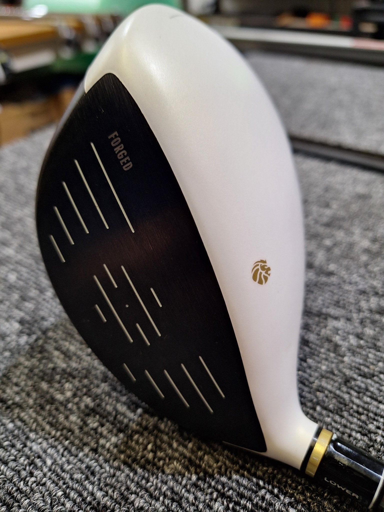 Taylormade - GLOIRE (2014) Driver (Japan Only) - 10.5 - Reg Flex - RH - Shams Golf Exchange