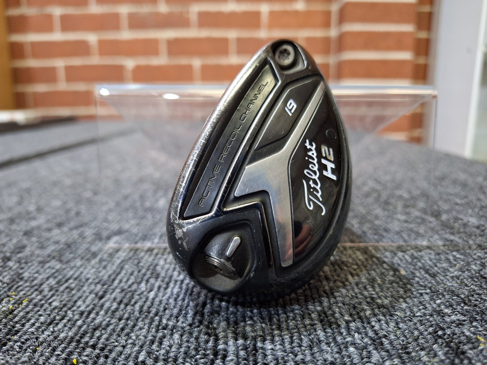 Titleist - 818 H2 Hybrid - #3 - Stiff - Right Hand - Shams Golf Exchange
