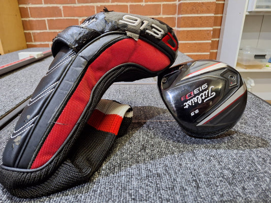 Titleist - 913 D3 Driver - 9.5 - UST ATTAS 4U 6 Stiff - Right Hand - Shams Golf Exchange