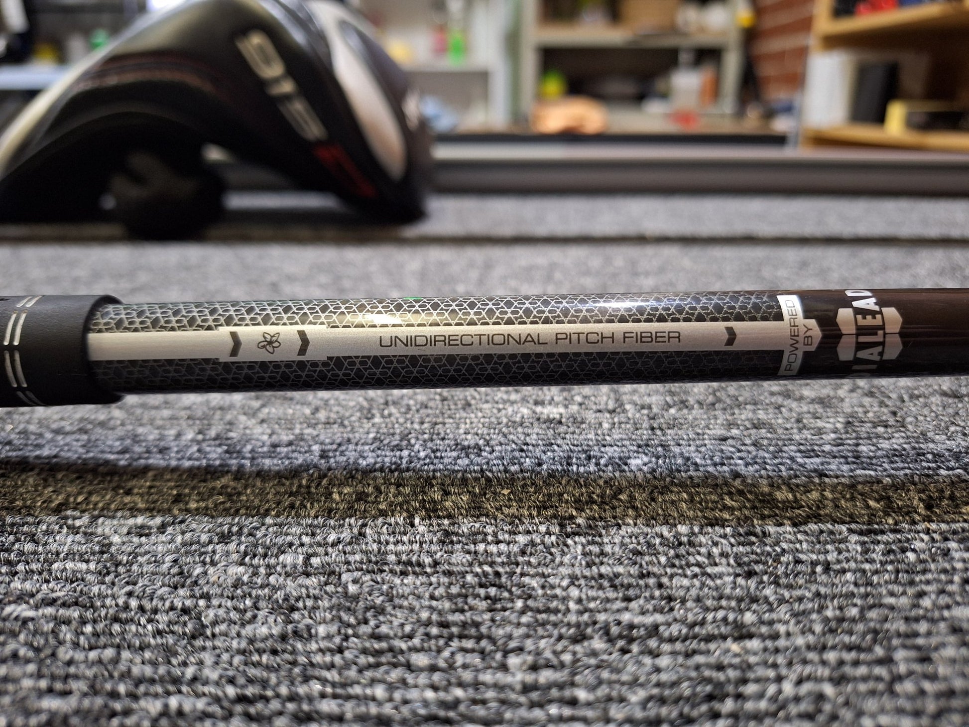 Titliest - 915 D2 Driver - 9.5 Deg - Stiff - Right Hand - Shams Golf Exchange